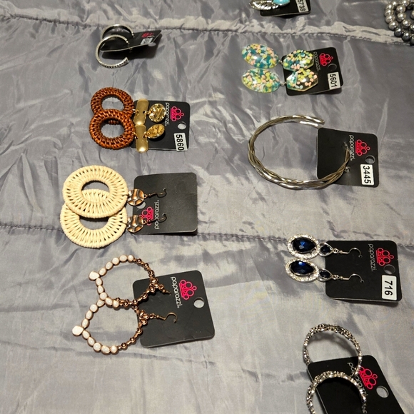 ALL 22 Paparazzi Jewelry for $100 - Picture 16 of 16